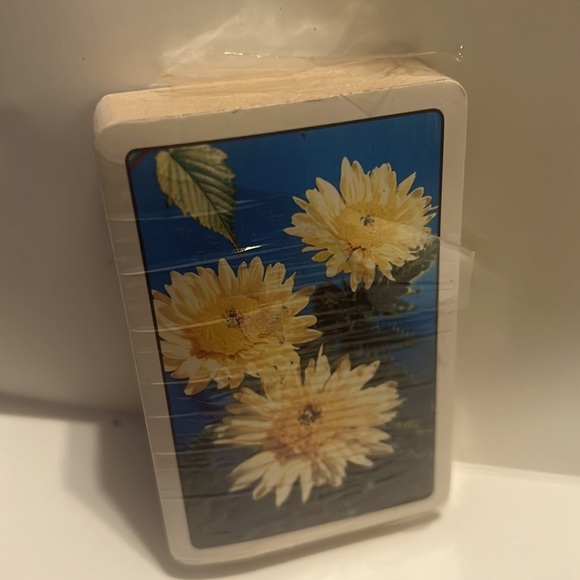 Vintage Playing Cards Floral Back - Picture 1 of 6